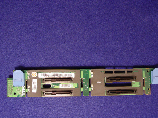 Dell 0U7820 Poweredge 1950 1x4 SAS 2.5" Backplane