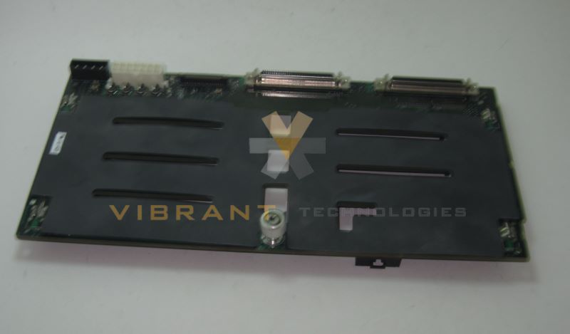 Dell 9K349 poweredge 2600 Hard Drive Backplane