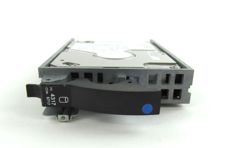 IBM 09L4044 8.58GB 10K RPM Ultra2 SCSI Disk Drive Module for 9406