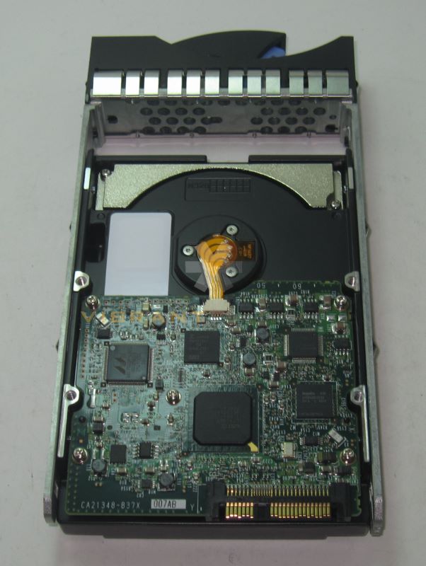 IBM 26K5698 System X 73gb 15K 3.5 H/S SAS Hard Disk Drive with Tray