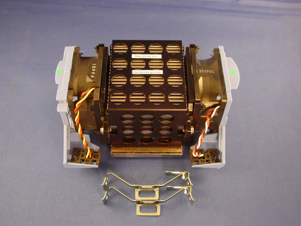 Dell 8Y125 Poweredge 2650 Heatsink, 2 Fans, Shield