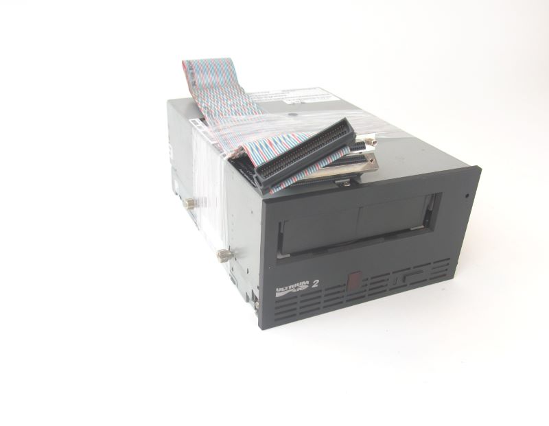 Dell G8264 Powervault 114T LTO 2 200/400GB Drive