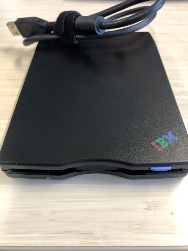 IBM 2591-91XX EXTERNAL USB 1.44MB DISKETTE DRIVE