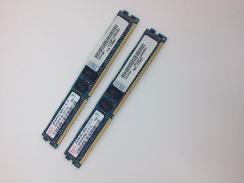 IBM 8208 8GB Server Memory Kit (2 x 4GB DIMMS) DDR3