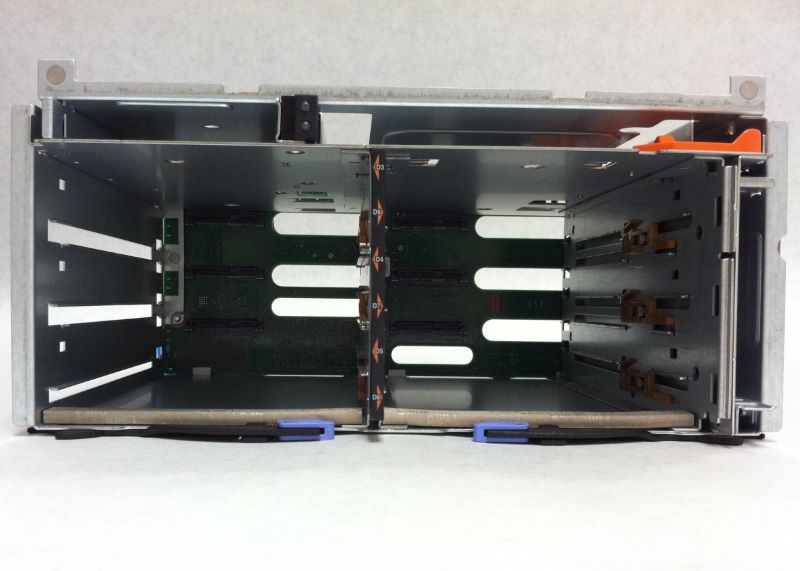 IBM 10N9664 6-SLOT SAS 3.5-IN DASD/MEDIA IDE