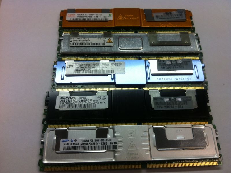 Hynix 2 GB  Dell Labeled DDR2 ECC Server Memory