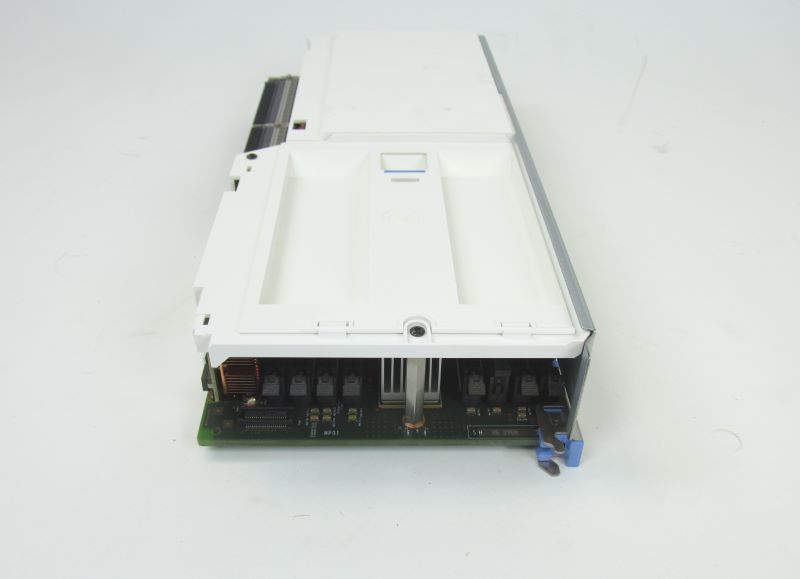 IBM 8332 3.3GHz 8-Core POWER7 Server Processor