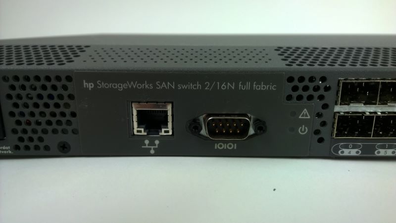 HP AA990A Storageworks SAN Switch 2/16N FF