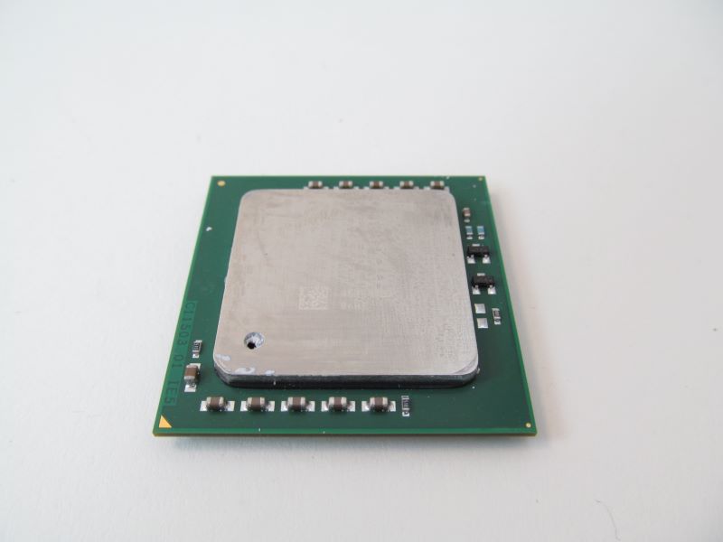 Intel SL74T 2.4Ghz 512K 533Mhz Sl74T Xeon