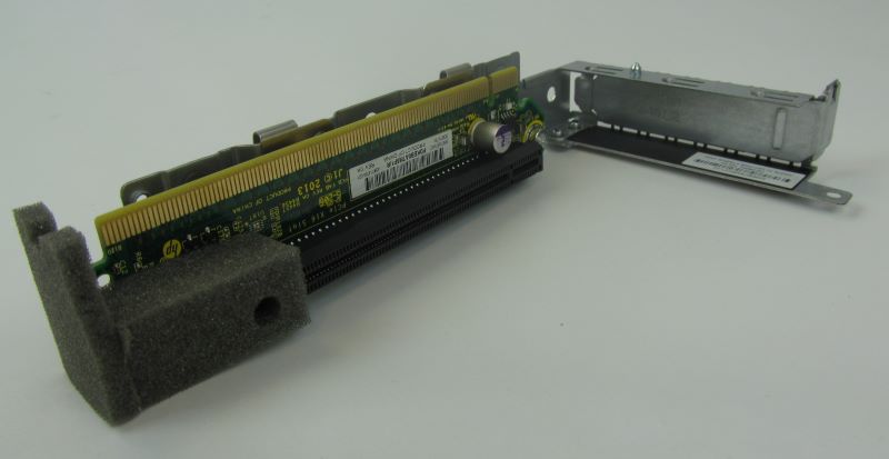 HP 735973-001 SL2500 GEN8 PCIE X16 1U Riser Board with Bracket