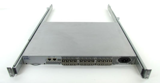 EMC 100-652-065 DS-300B 24-Port 8Gb Fibre Channel 8 Active Ports with SFP