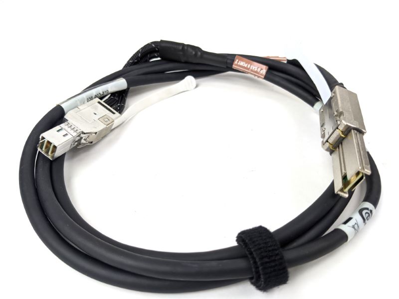 EMC 038-003-810 2M Mini-HDX4 to Mini-SASX4 Cable