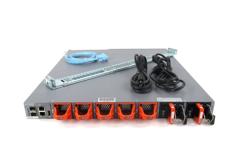 QFX5100-24Q-3AFO 24 QSFP+ 40GbE Ports Dual PS