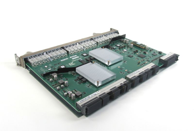 EMC 105-000-216 Brocade 16GB 48-Port Blade with 16GB SW SFP's