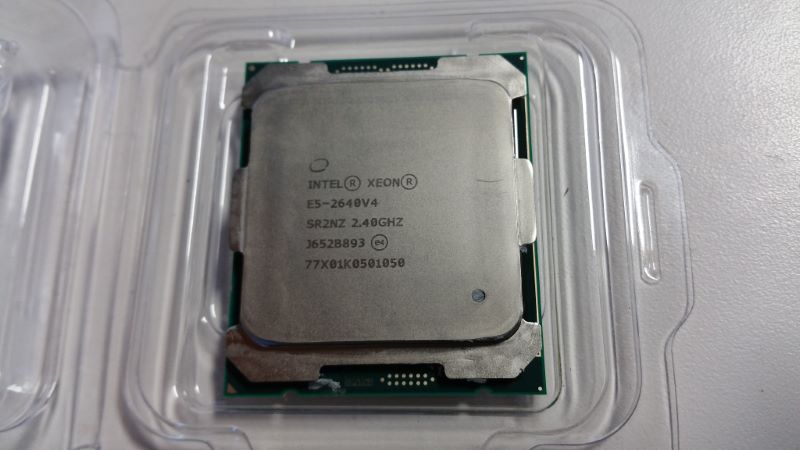 Intel E5-2640v4 Xeon 2.4GHz 10-Core 25Mb Processor  SR2NZ