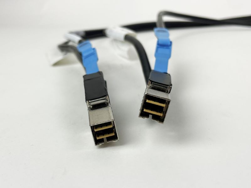 IBM ECDJ 3M 12Gb HD Narrow SAS X12 Cable