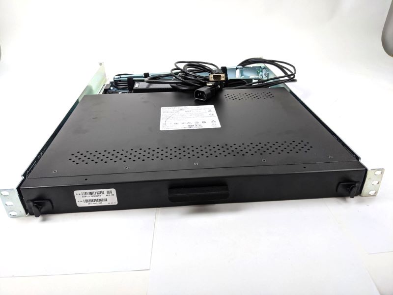 EMC 091-000-096 Avocent KVM Console with Rails, Cable Management