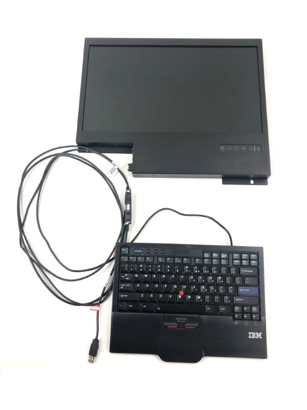 IBM 00RY586 SYSTEM ELEMENT FOR z13S with monitor and keyboard