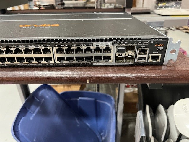 HP JL320A-NP 2930M 24 PORT POE+ 1 SLOT SWITCH NO POWER/MODS OR FILLERS