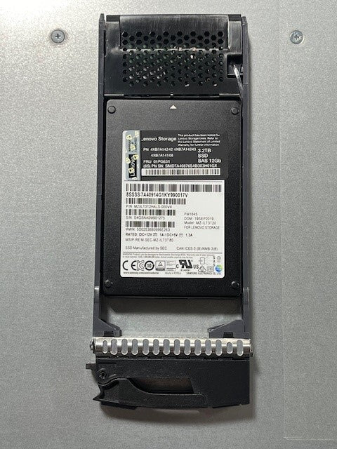 LENOVO 01PG631 3.2TB 12GB SAS 2.5" 3DWPD H/S SSD