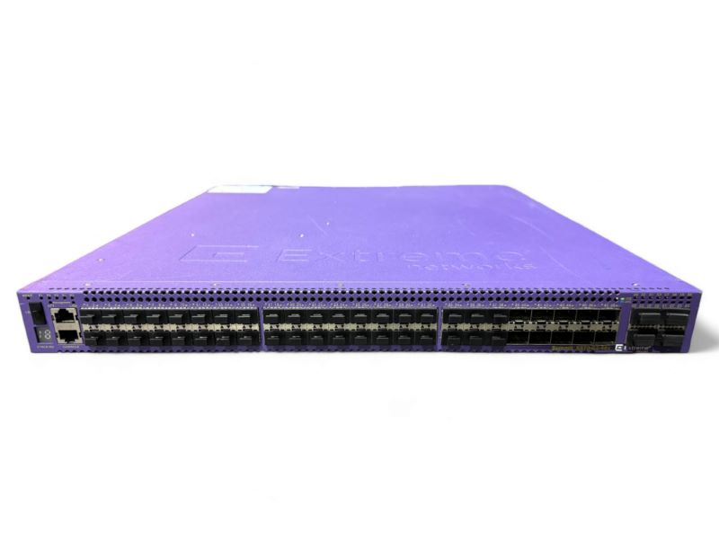 Extreme X670-G2-48X-4Q 17310 48 Port Switch **CHASSIS DAMAGE**