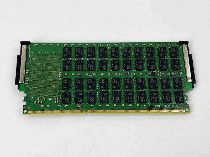 IBM em98 64Gb DDR4 (4Gb) 1600MHz CDIMM