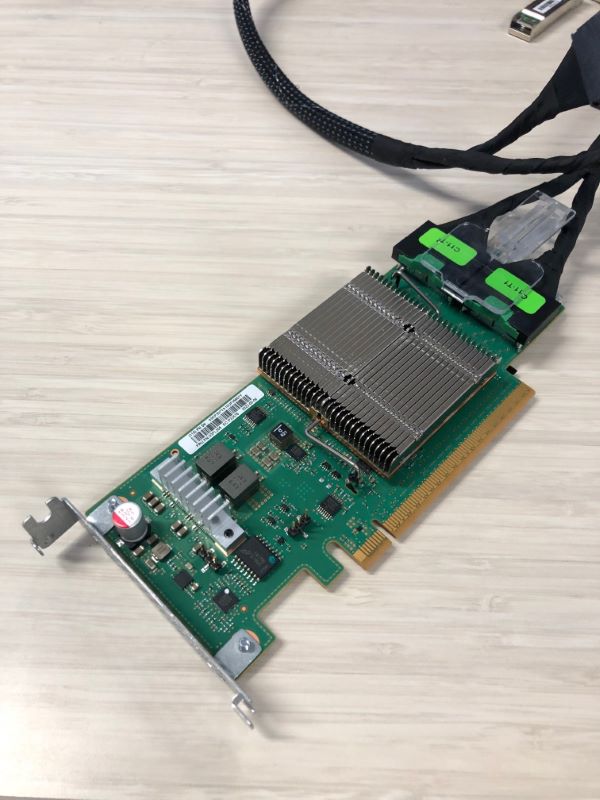 IBM 03FL205 PCIe4 4-port NVMe JBOF adapter