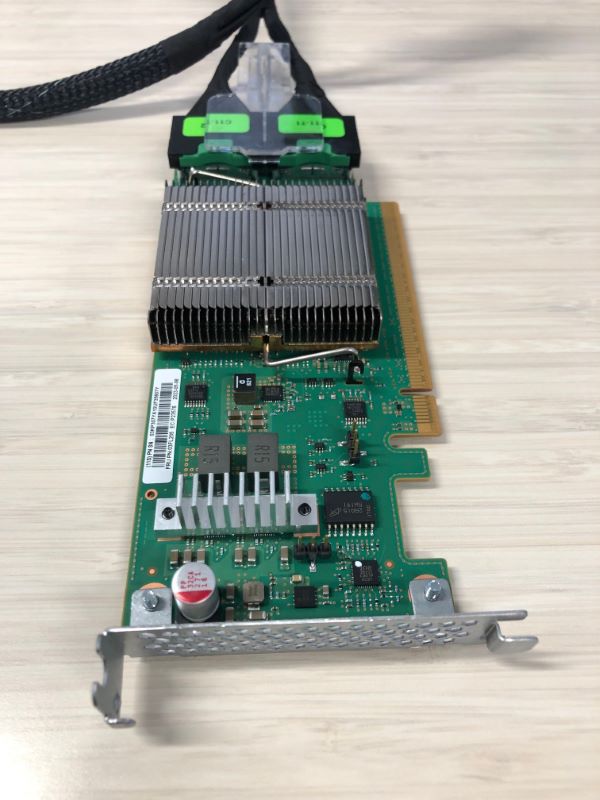 IBM 03FL205 PCIe4 4-port NVMe JBOF adapter