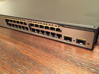 Cisco WS-C3750V2-24TS-S